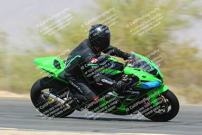 media/Mar-28-2022-Superbike Trackdays (Mon) [[b8603d0f67]]/Open Track Time/Turn 3 Inside/